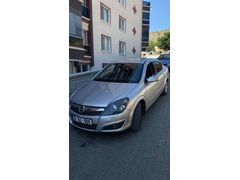 Emsalsiz Temizlikte Sahibinden Opel Astra 1.3 CDTI Cosmo 2009 Model  197.000 km Gri (titanyum)