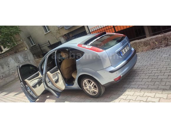 Sahibinden Ford Focus 1.6 Ghia 2005 Model