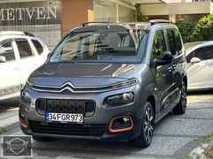 2022/CİTROEN BERLİNGO 1.5 SHİNE BOLD XTR/CAM TAVAN 89 BİN KM