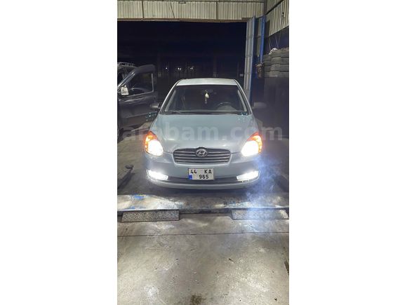 Sahibinden Hyundai Accent Era 1.5 CRDi-VGT Team 2007 Model  256.000 km Mavi