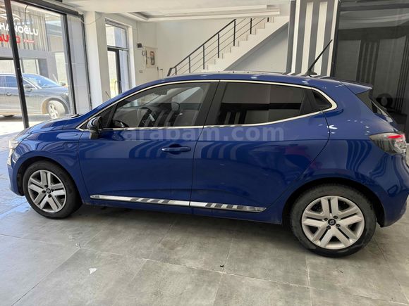 Sahibinden Renault Clio 1.0 TCe Evolution 2023 Model 
