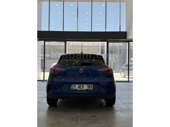 Sahibinden Renault Clio 1.0 TCe Evolution 2023 Model 