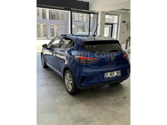 Sahibinden Renault Clio 1.0 TCe Evolution 2023 Model 
