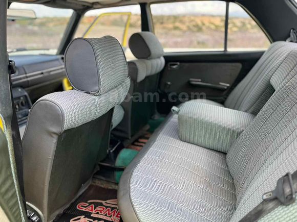 Sahibinden Mercedes - Benz E 200 d 1984 Model  Düşük kilometre 