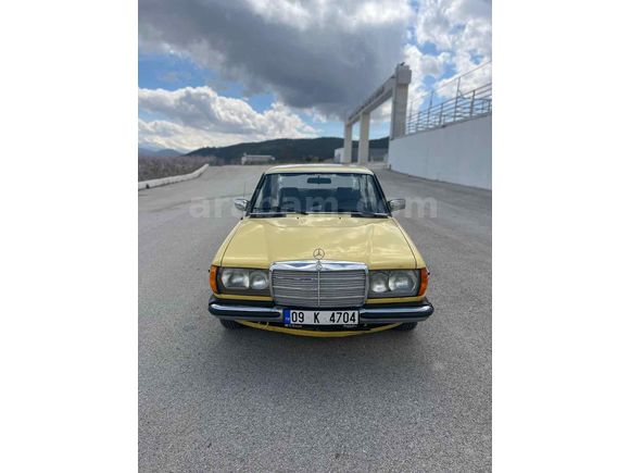 Sahibinden Mercedes - Benz E 200 d 1984 Model  Düşük kilometre 