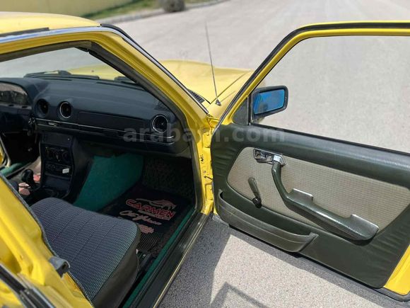 Sahibinden Mercedes - Benz E 200 d 1984 Model  Düşük kilometre 