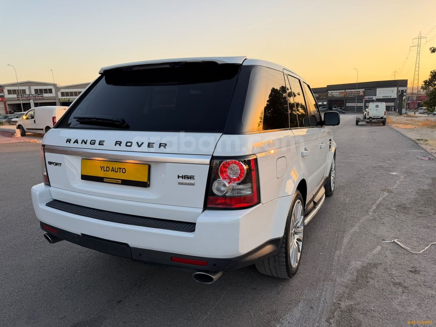 Galeriden Land Rover Range Sport 3.0 SDV6 Premium HSE 2012 Model Gaziantep 145.000 km Beyaz 7
