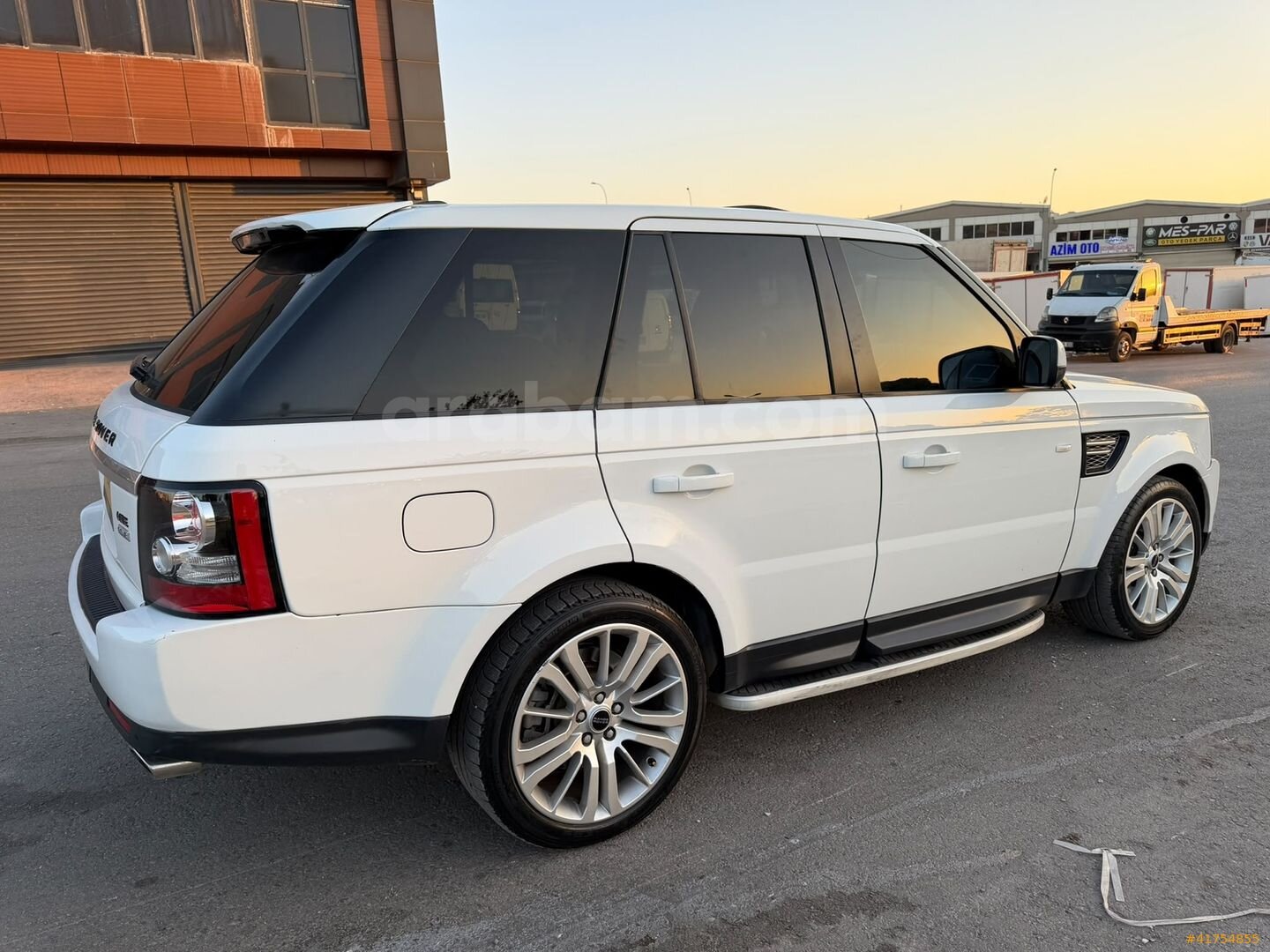 Galeriden Land Rover Range Sport 3.0 SDV6 Premium HSE 2012 Model Gaziantep 145.000 km Beyaz 6