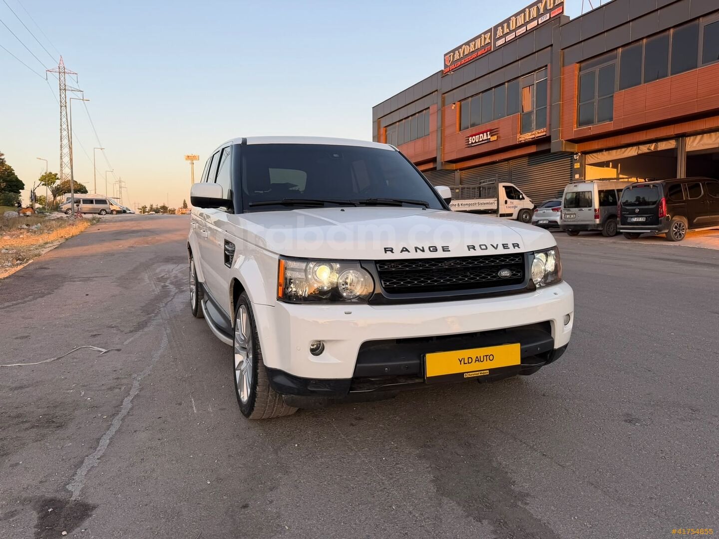 Galeriden Land Rover Range Sport 3.0 SDV6 Premium HSE 2012 Model Gaziantep 145.000 km Beyaz 1