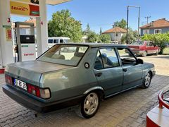 iLK PLAKAS üzerinde  BOYASIZ SLX
MOTOR YÜRÜYEN ON NUMARA  