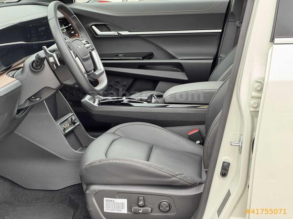 2025 KGM SSANGYONG TORRES EVX ALPHA