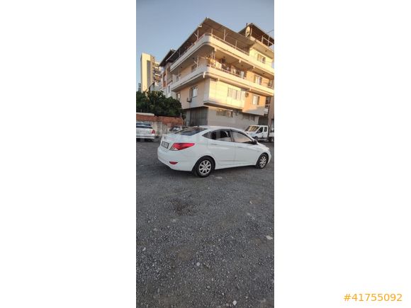 Masrafsız Bakımlı Ses Sistemli Accent Blue