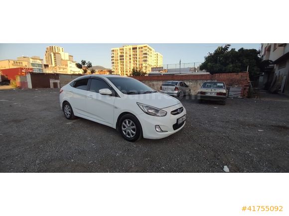 Masrafsız Bakımlı Ses Sistemli Accent Blue