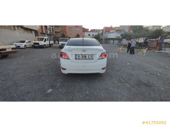 Masrafsız Bakımlı Ses Sistemli Accent Blue