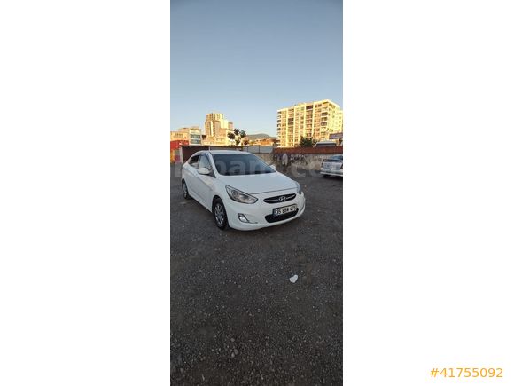 Masrafsız Bakımlı Ses Sistemli Accent Blue