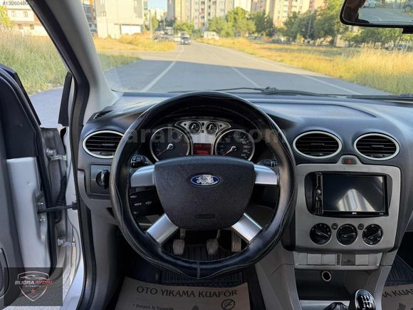 FORD FOCUS 1.6 TREND X