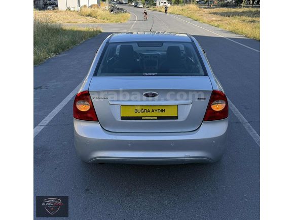 FORD FOCUS 1.6 TREND X