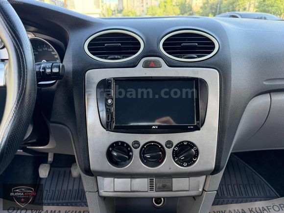 FORD FOCUS 1.6 TREND X