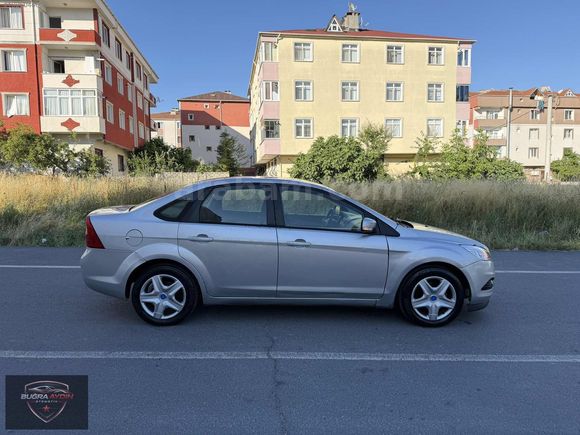 FORD FOCUS 1.6 TREND X