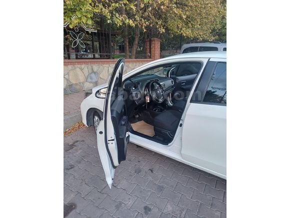 Sahibinden Toyota Yaris 1.33 Fun 2012 Model