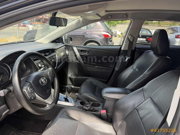 2013 TOYOTA AURİS DİZEL OTOMATİK CAM TAVAN