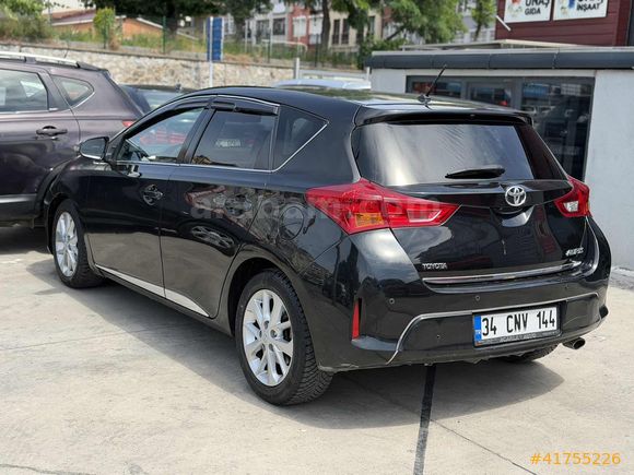 2013 TOYOTA AURİS DİZEL OTOMATİK CAM TAVAN