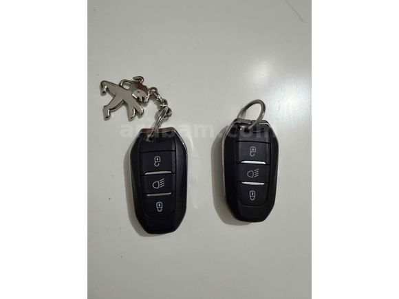 Sahibinden Peugeot 2008 1.2 PureTech Allure 2020 Model 