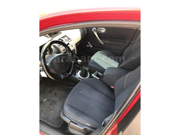 Sahibinden Renault Megane 1.6 Dynamique 2004 Model