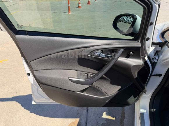 Otomatik Astra Şimdi Yeni Sahibini Bekliyor.