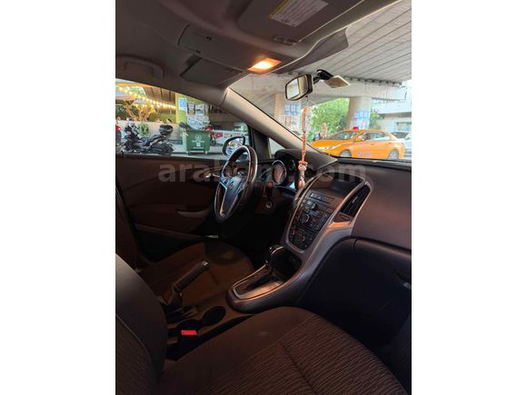 Otomatik Astra Şimdi Yeni Sahibini Bekliyor.