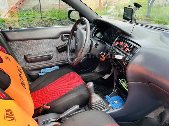 Sahibinden Toyota Corolla 1.6 XLi 1996 Model 