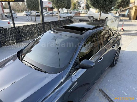 1.5DCİ İCON CAM TAVANLI HATASIZ