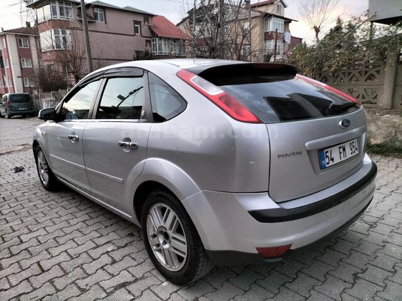 2005 FORD FOCUS 1.6 GHİA OTOMATİK