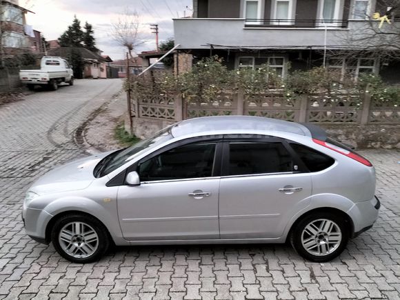 2005 FORD FOCUS 1.6 GHİA OTOMATİK