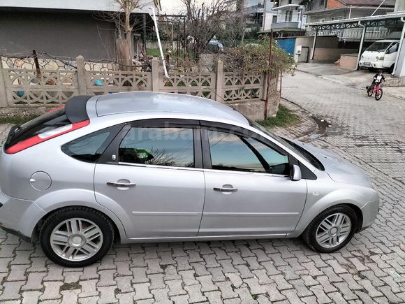 2005 FORD FOCUS 1.6 GHİA OTOMATİK