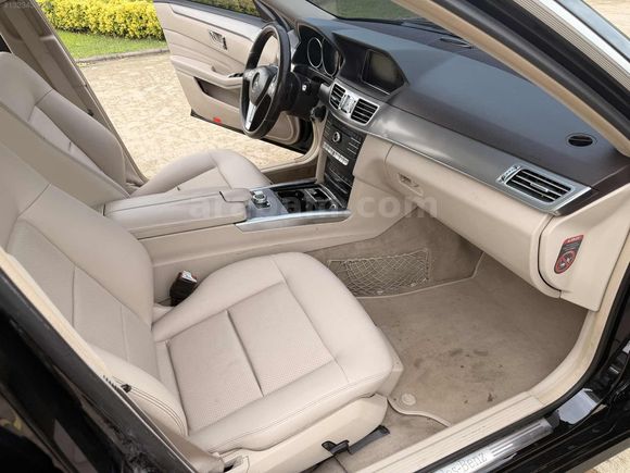 MERCEDES E 180 CAM TAVAN