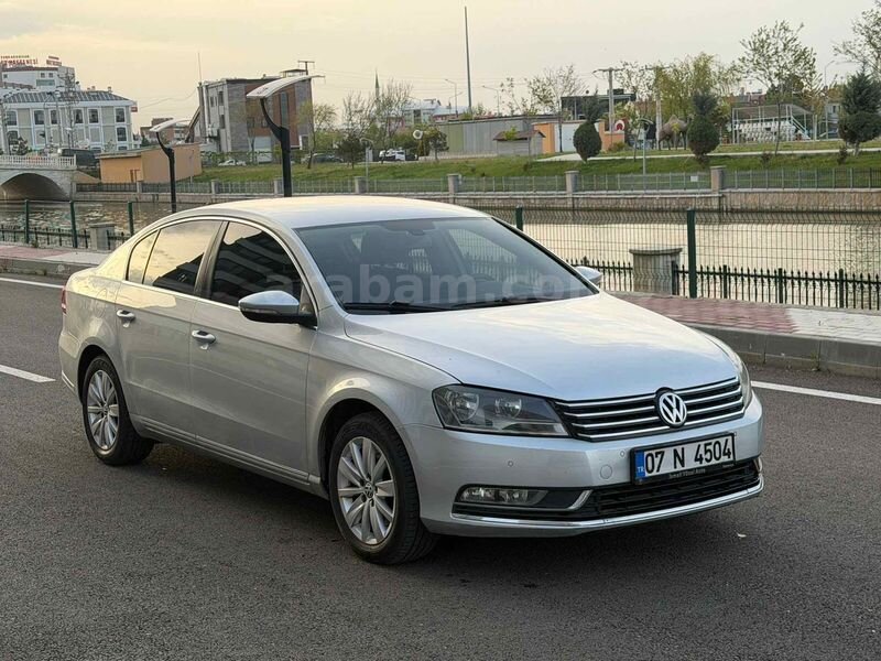 Galeriden Volkswagen Passat 1.4 TSi BlueMotion Comfortline 2014 Model Afyonkarahisar 161.000 km Gri