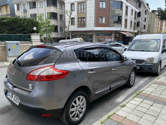 Sahibinden Renault Megane 1.5 dCi Privilege 2012 Model 