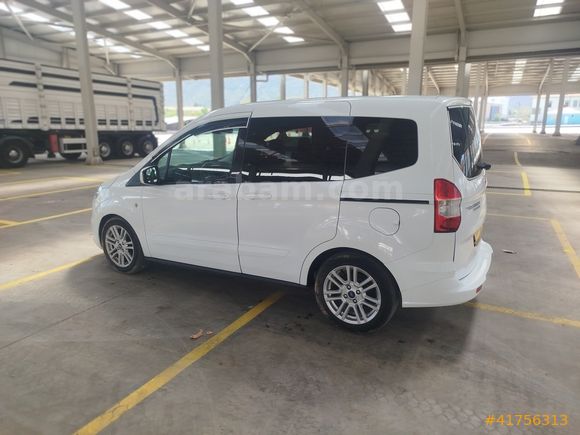HATASIZ FORD COURİER 1.0 TİTANUM 2022 MODEL