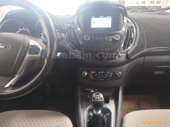 HATASIZ FORD COURİER 1.0 TİTANUM 2022 MODEL