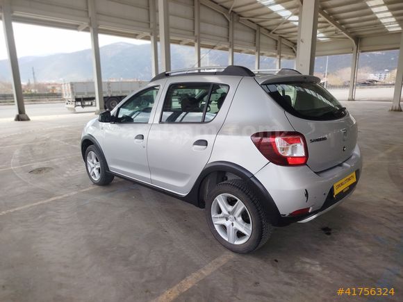 DACİA SANDERO 2015 STEPWAY SINIF TEMİZLİKTE
