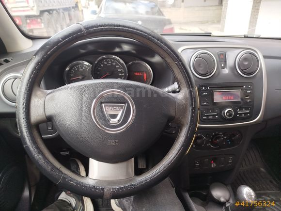 DACİA SANDERO 2015 STEPWAY SINIF TEMİZLİKTE