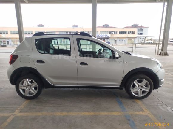 DACİA SANDERO 2015 STEPWAY SINIF TEMİZLİKTE