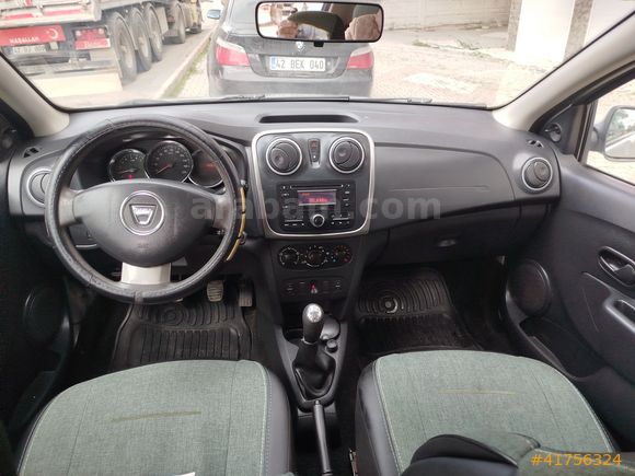 DACİA SANDERO 2015 STEPWAY SINIF TEMİZLİKTE