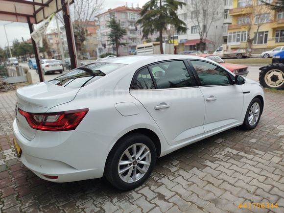 RENAULT MEGANE 2020 MODEL TOUCH PAKET TERTEMİZ