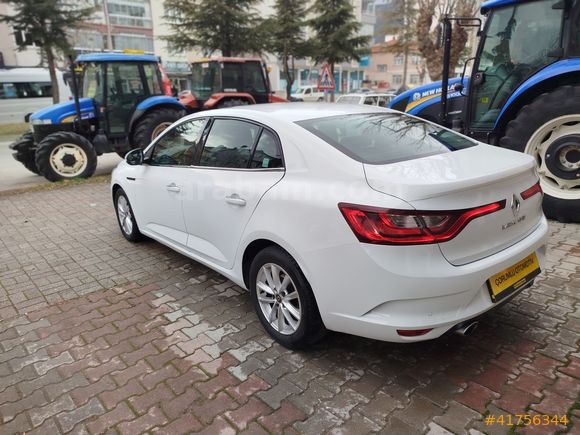 RENAULT MEGANE 2020 MODEL TOUCH PAKET TERTEMİZ