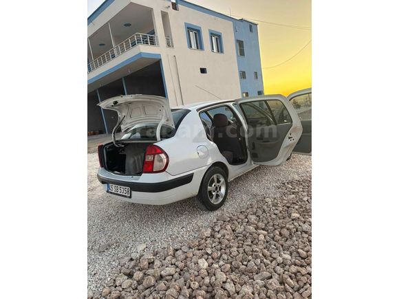 Sahibinden Renault Clio 1.4 Alize 2005 Model 
