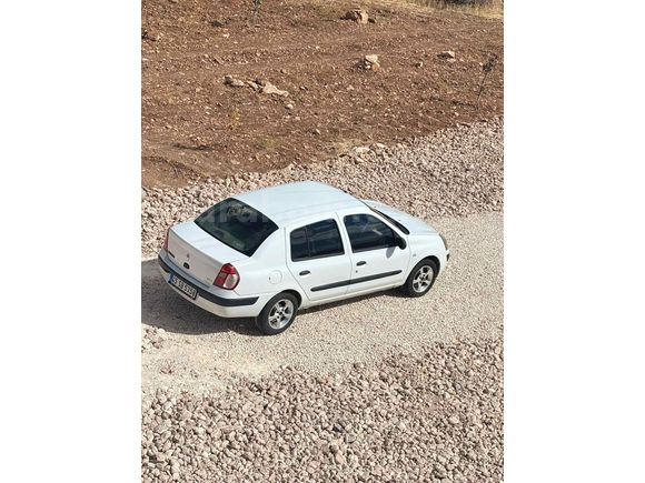 Sahibinden Renault Clio 1.4 Alize 2005 Model 