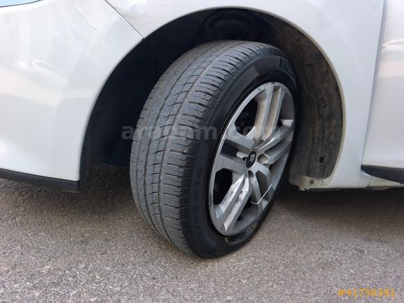 ÜMİT AUTO/2015/RENAULT/CLIO/JOY/212.BİN.KM/