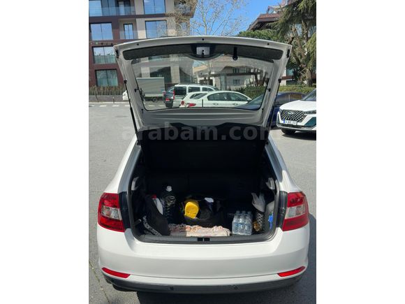 Sahibinden Skoda Rapid 1.6 CR TDI Spaceback Ambition 2014 Model
